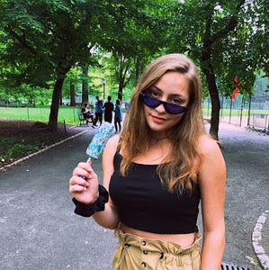 Meet your Posher, Serena